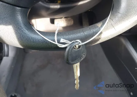 2004 Hyundai Elantra Gls/Gt из США, поврежденный, VIN KMHDN46D44U881901